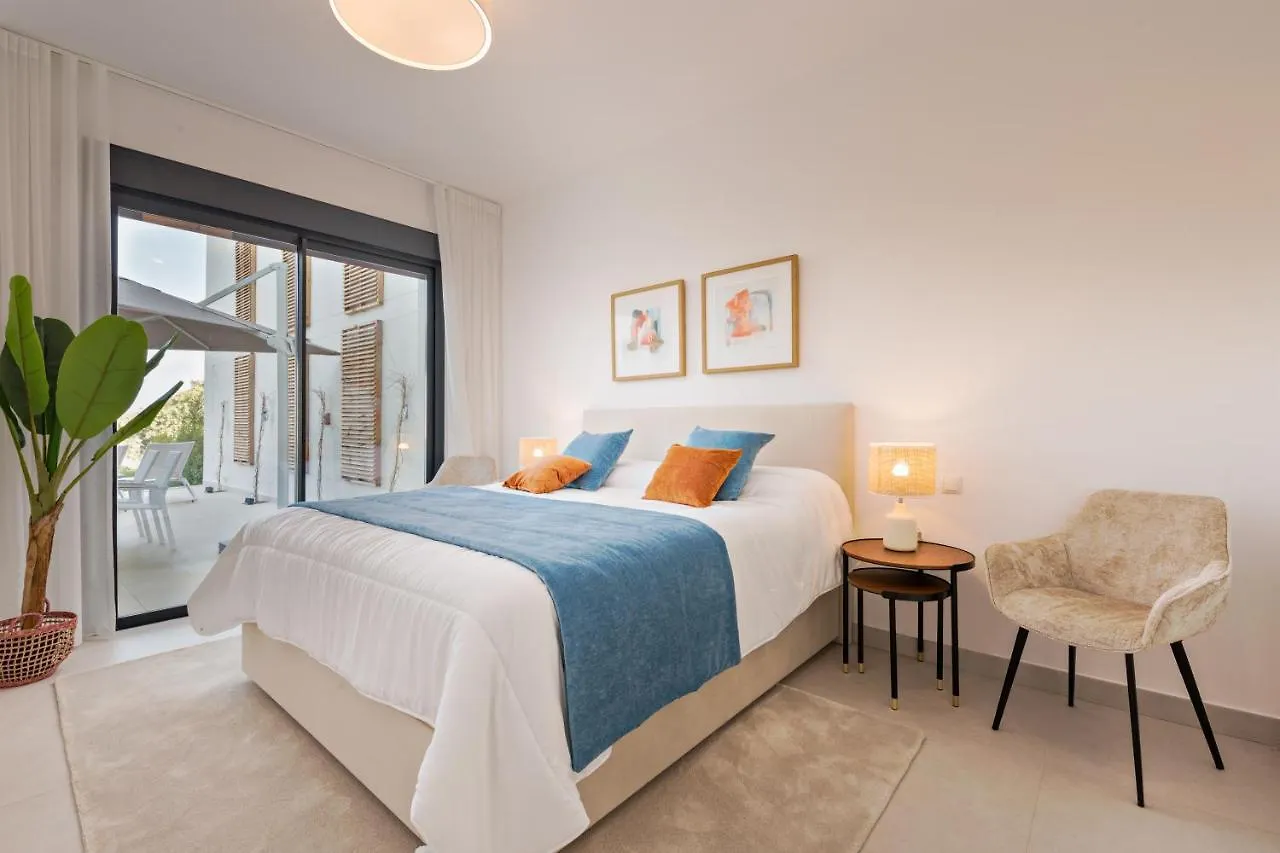 Luxury Seaview 3 Bedroom Apartment - Along Golf Course Of Finca Cortesin 카사레스