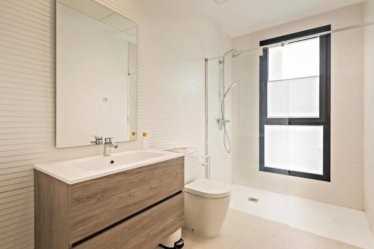 Luxury Seaview 3 Bedroom Apartment - Along Golf Course Of Finca Cortesin 카사레스