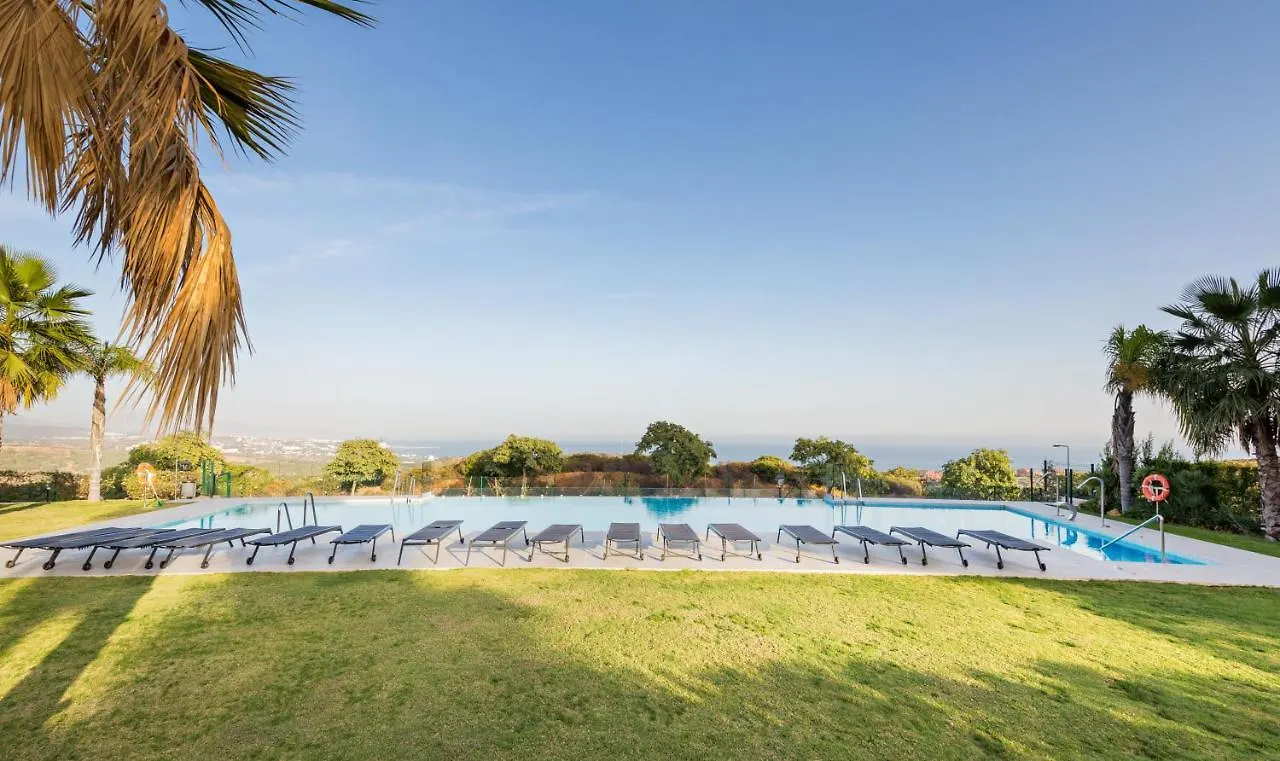 Luxury Seaview 3 Bedroom Apartment - Along Golf Course Of Finca Cortesin 카사레스 0*,